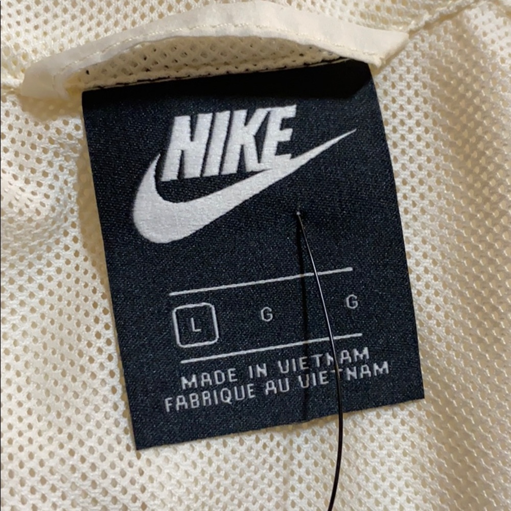 Nike Girls Translucent Ivory/Plum Pastel Windbreaker, L - Picture 5 of 7